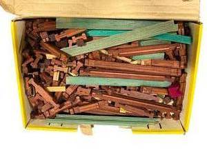 lot 50 image: RARE Vintage Halsem Walt Disney Early Settlers Logs Toy Set