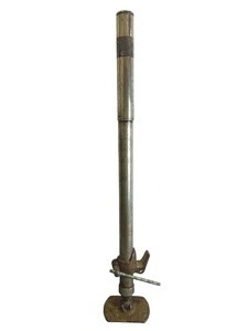 lot 58 image: Vintage 1939 Vulcan (St. Paul, MN) Ace-HY Double Acting Hydraulic Bumper Jack