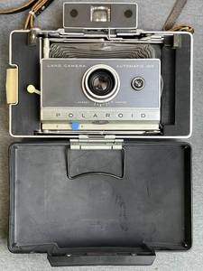 lot 72 image: Neat Vintage Camera Lot - Polaroid Land Camera Automatic 100KODAK Brownie II 8mm Movie CameraKODAK Brownie Hawkeye Flash Model Camera