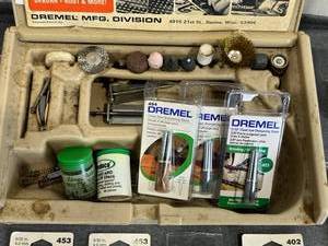 lot 80 image: Nice Dremel Moto-Tool Model 370 and Accessories in Good Condition