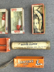lot 87 image: Amazing Vintage Fishing Lure Lot - Heddon Tiny RuntLazy Ike PerchLucky Lady PerchJohnsons Spoon Silver MinnowSouth Bend No. 516G Super-Duper and More