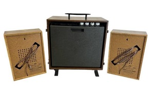 lot 127 image: Vintage Silverstone Portable Record Player with Soundesign 607 Wood Speakers