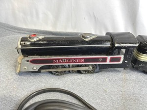 lot 149 image: AntiqueVintage Marx Marlines Stream Line Electric Train Set with Transformers and Tracks