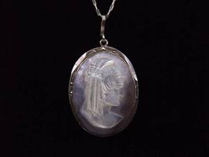 Antique .800 Sterling Silver Gold Accented Carved Shell Cameo Pendant Necklace