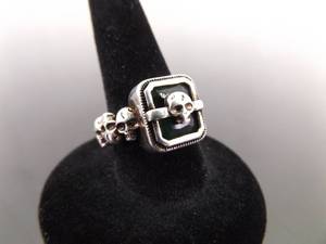 .925 Sterling Silver Adjustable Emerald Crystal SKULL Ring Size 5.5