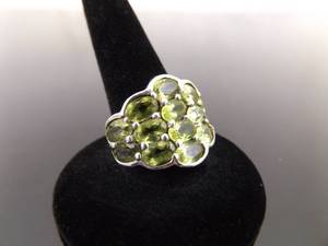 .925 Sterling Silver Peridot Crystal Ring Size 6