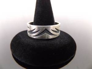 .925 Sterling Silver Styled Band Ring Size 12