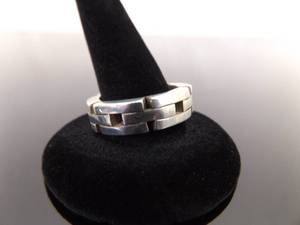 .925 Sterling Silver Designed Link Band Ring Size 8.5