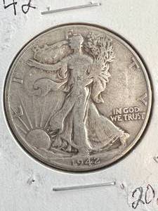 1942 US WALKING LIBERTY HALF DOLLAR