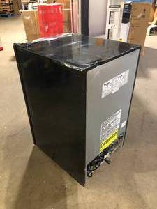 Magic Chef 4.4 cu. ft. Mini Fridge in Black Damage on Top  Customer Returns See Pictures
