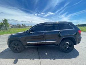2012 Jeep Grand Cherokee Laredo - 4X4