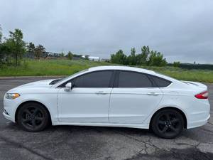 2015 Ford Fusion SE - 1 OWNER