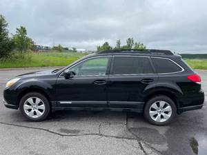 2011 Subaru Outback 2.5I Limited - 2 OWNERS - AWD