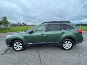 2012 Subaru Outback 2.5I Premium - AWD - 1 OWNER