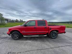 2003 Chevrolet S-10 LS - 4X4