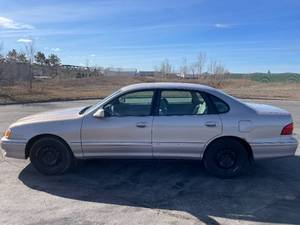 1998 Toyota Avalon XL