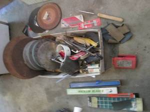 High value lot of grinding wheels, ...