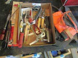 Carpenters tool pouch, cutting too...
