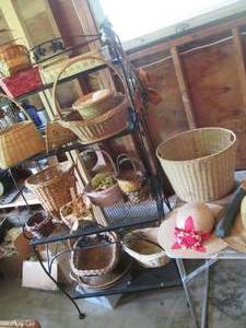 Bunch of Wicker Rattan Baskets, Bin...