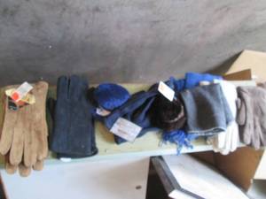 lot of New Winter gloves, scarves a...
