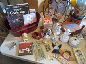 Tabletop lot of nik naks and home d...