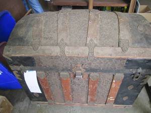 Vintage Wood and Metal Storage trun...