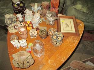 Collection of Owl nik naks and deco...