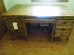 Large wood 6-drawer desk with 2-wri...