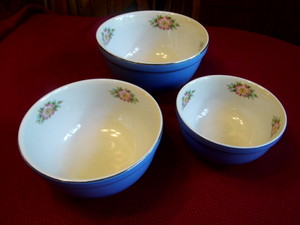 Halls set of (3) blue bowls with fl...
