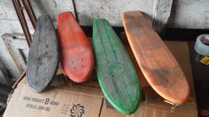 lot 206 image: Vintage Skateboards (4)