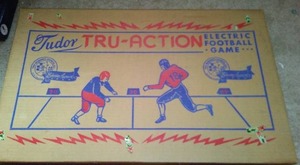 lot 9 image: Vintage Tudor TRU-Action Electric Football Game.