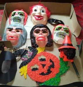 lot 27 image: Vintage Halloween Masks. Planet Of The Apes, Clown And More.