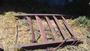 lot 264 image: Metal Steps.used for gravel driveway.
