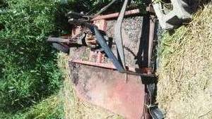lot 270 image: Bush hog SqUeller Mower. Gear box is shot.
