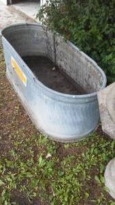 lot 405 image: Ideal Stock Tank.