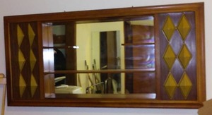 lot 110 image: Mid Century Modern Mirrored Shelving.