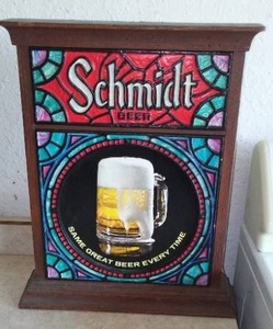 lot 302 image: Schmidt Beer Sign (Plastic)