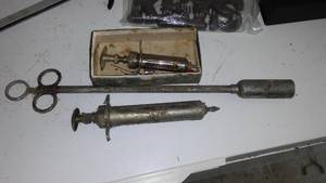 lot 327 image: Vintage Syringes and More. 