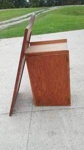 lot 515 image: Small Base Cabinet and Door.