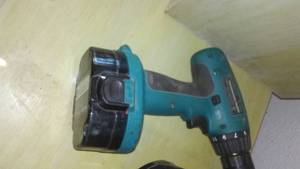 lot 358 image: Maktec Cordless Drill WCharger.
