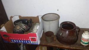 lot 373 image: Vintage Collectibles.