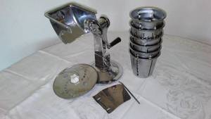 lot 160 image: King Kutter Food And Vegetable Cutter.