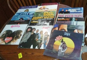 lot 183 image: 12 Vinyl Record Albums Variety.