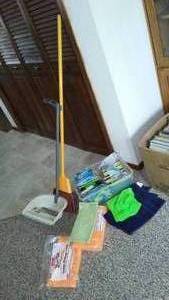lot 184 image: Cleaning Supplies.