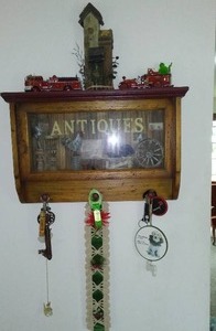lot 189 image: Wall Dcor  Antiques.