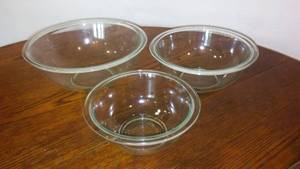 lot 125 image: Pyrex Nesting Bowls,Corelle And More.