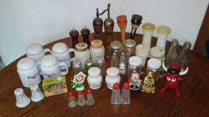 lot 127 image: Vintage Salt And Pepper Shakers.