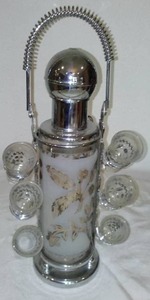lot 141 image: Vintage Pump Liquor Dispenser W Shot Glasses.