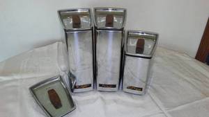 lot 148 image: Metal Canaster Set. (3) Lincoln Beauty Ware.
