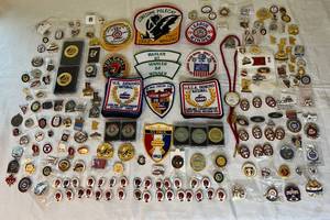 lot 81 image: US Curling Collection - Patches and Pins